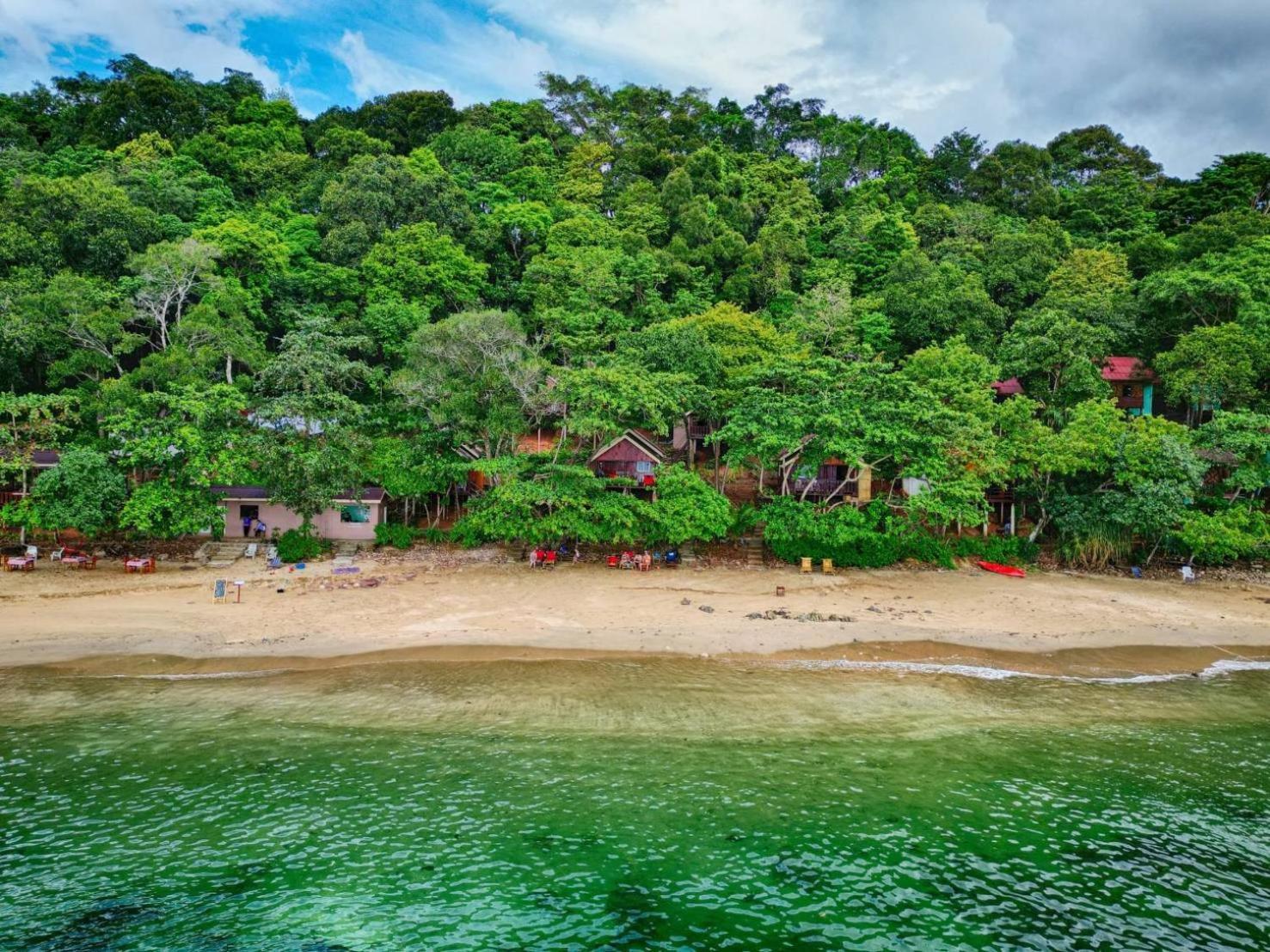 Kohjum Seafront Resort Koh Jum Exterior photo